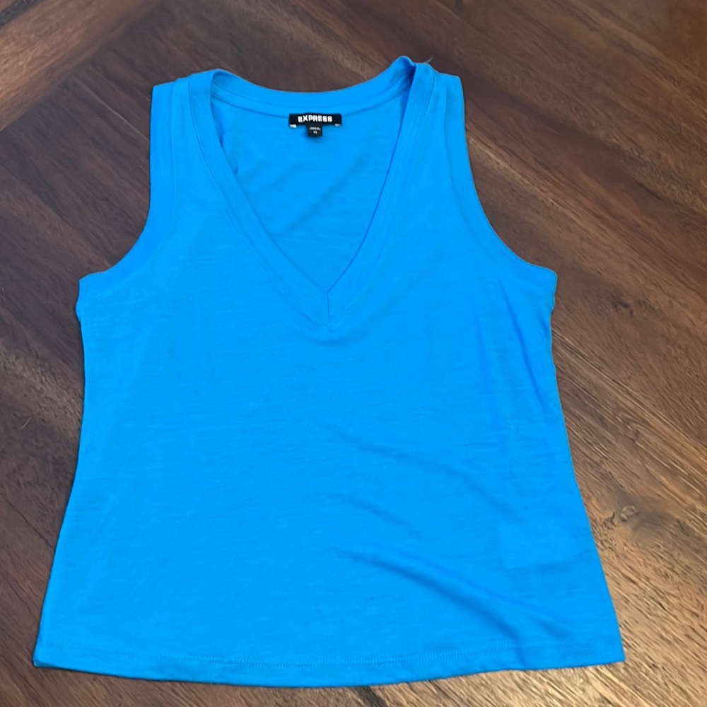 SALE! NWOT Express Skimming Linen Blend V Neck Tank SZ XS